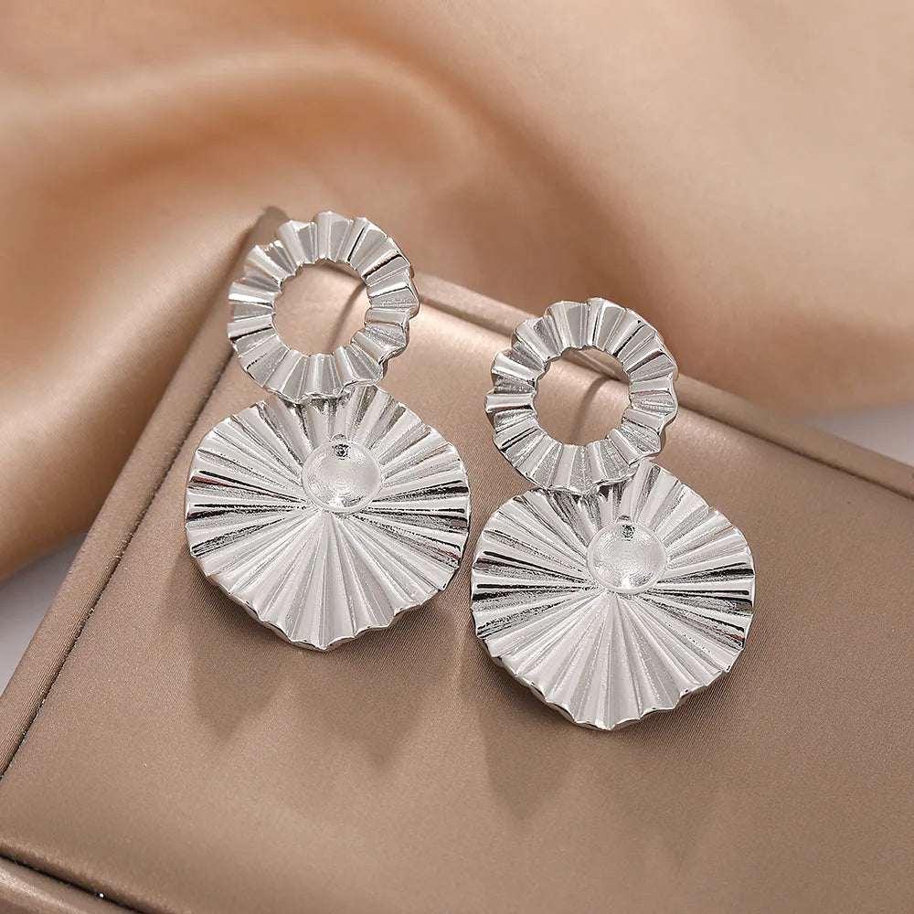 1 Pair Exaggerated French Style Geometric Solid Color Plating Copper 18k Gold Plated White Gold Plated Drop Earrings