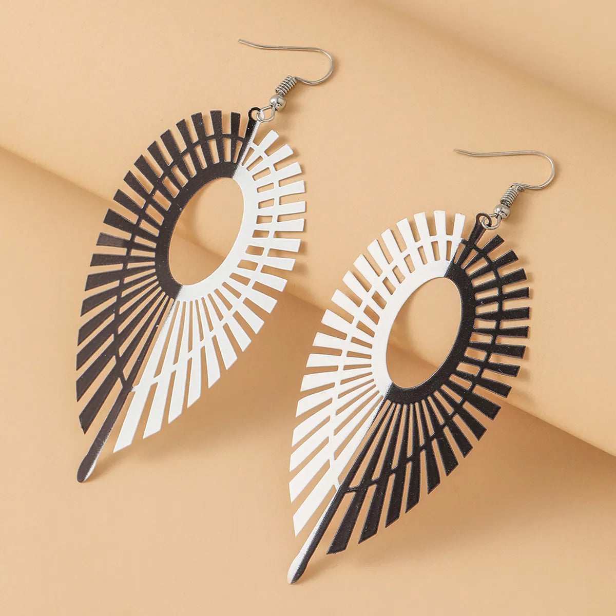 1 Pair Exaggerated Geometric Solid Color Stoving Varnish Plating Metal Drop Earrings