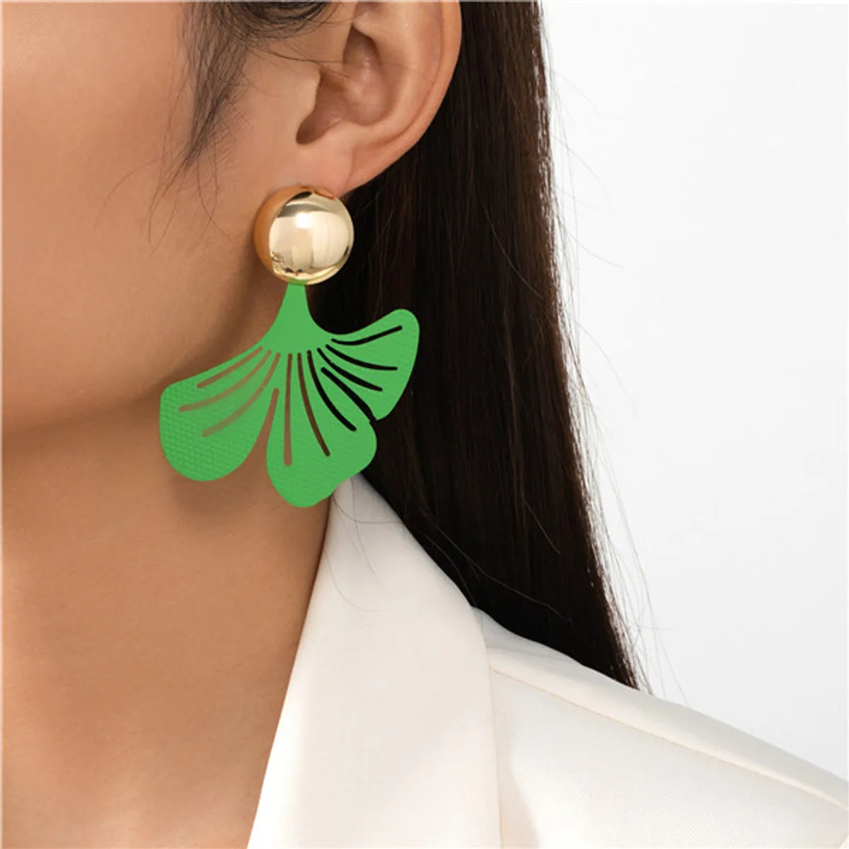 1 Pair Exaggerated Pastoral Leaves Hollow Out Iron Drop Earrings