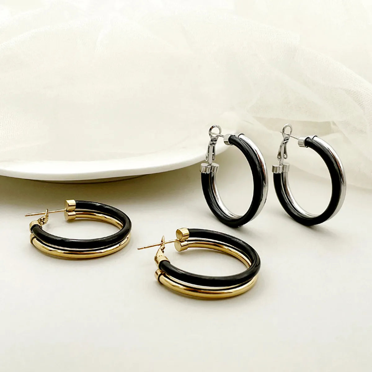 1 Pair Exaggerated Punk Commute Circle Color Block Layered Plating Stainless Steel Gold Plated Hoop Earrings