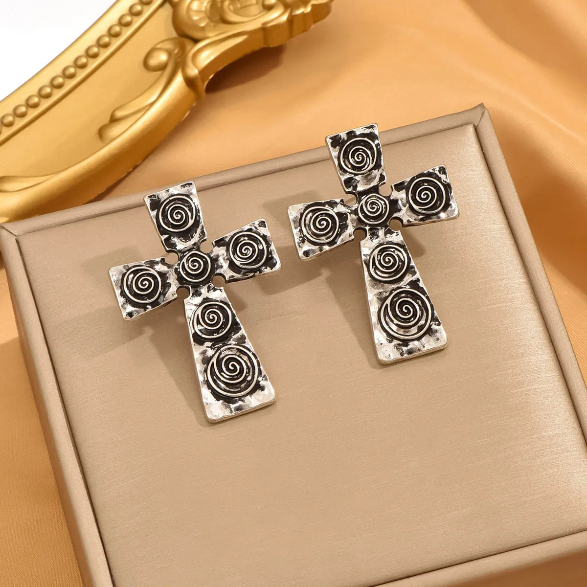 1 Pair Exaggerated Punk Cross Alloy Zinc Ear Studs