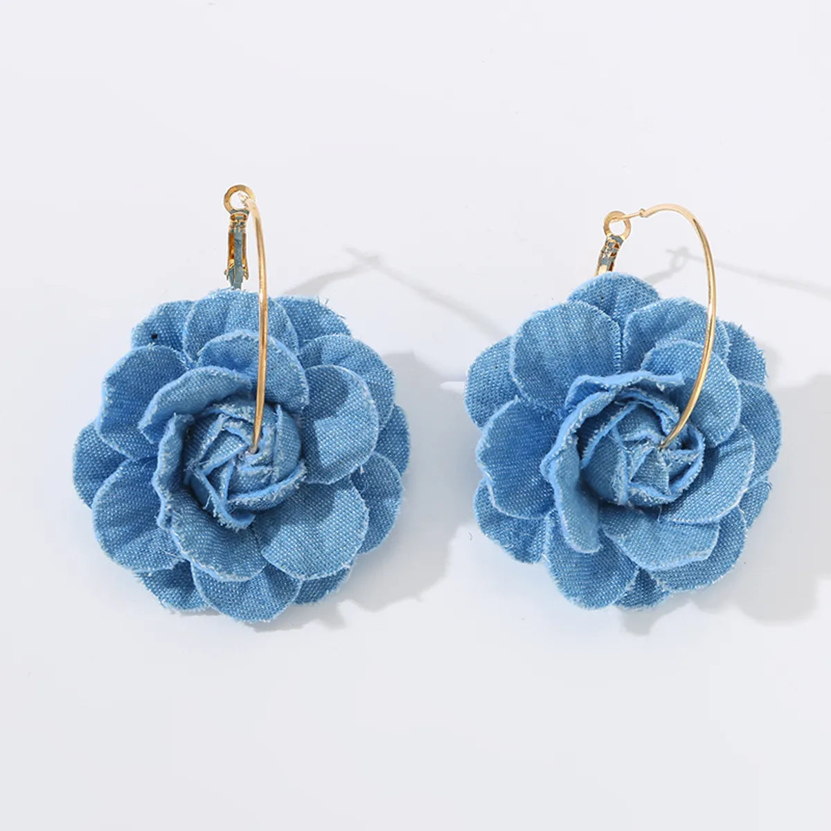 1 Pair Exaggerated Romantic Flower Pearl Three-Dimensional Alloy Cloth Drop Earrings Earrings