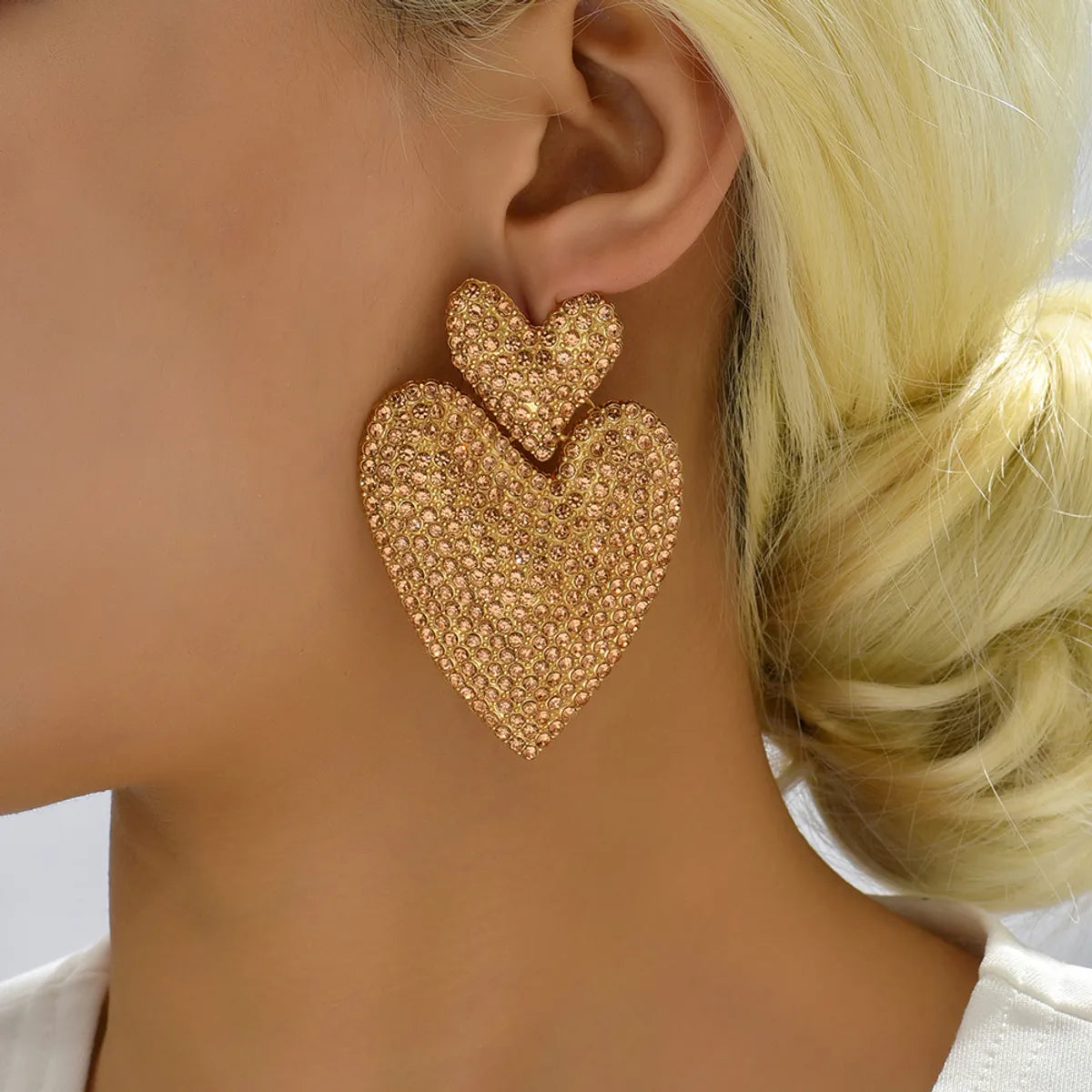 1 Pair Exaggerated Shiny Heart Shape Plating Inlay Zinc Alloy Artificial Crystal Drop Earrings