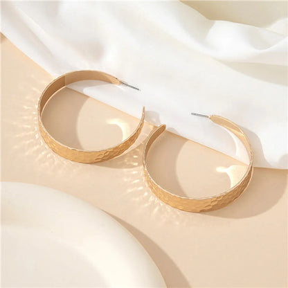 1 Pair Exaggerated Simple Style C Shape Solid Color Iron Ear Studs