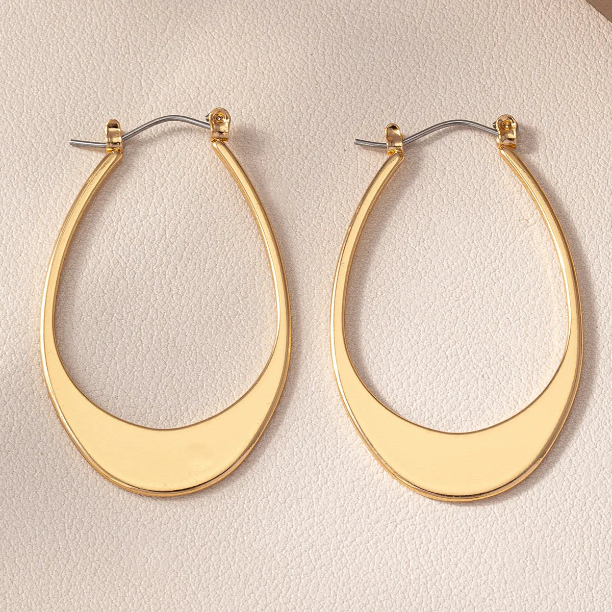 1 Pair Exaggerated Simple Style Commute Solid Color Hollow Out Alloy Earrings