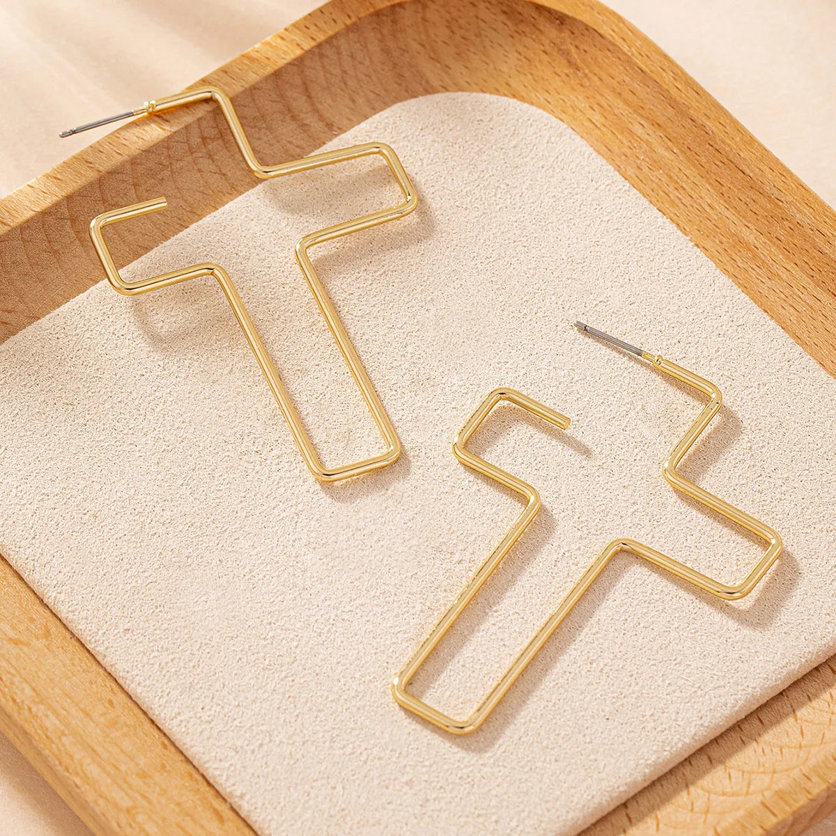 1 Pair Exaggerated Simple Style Cross Hollow Out Iron Ear Studs