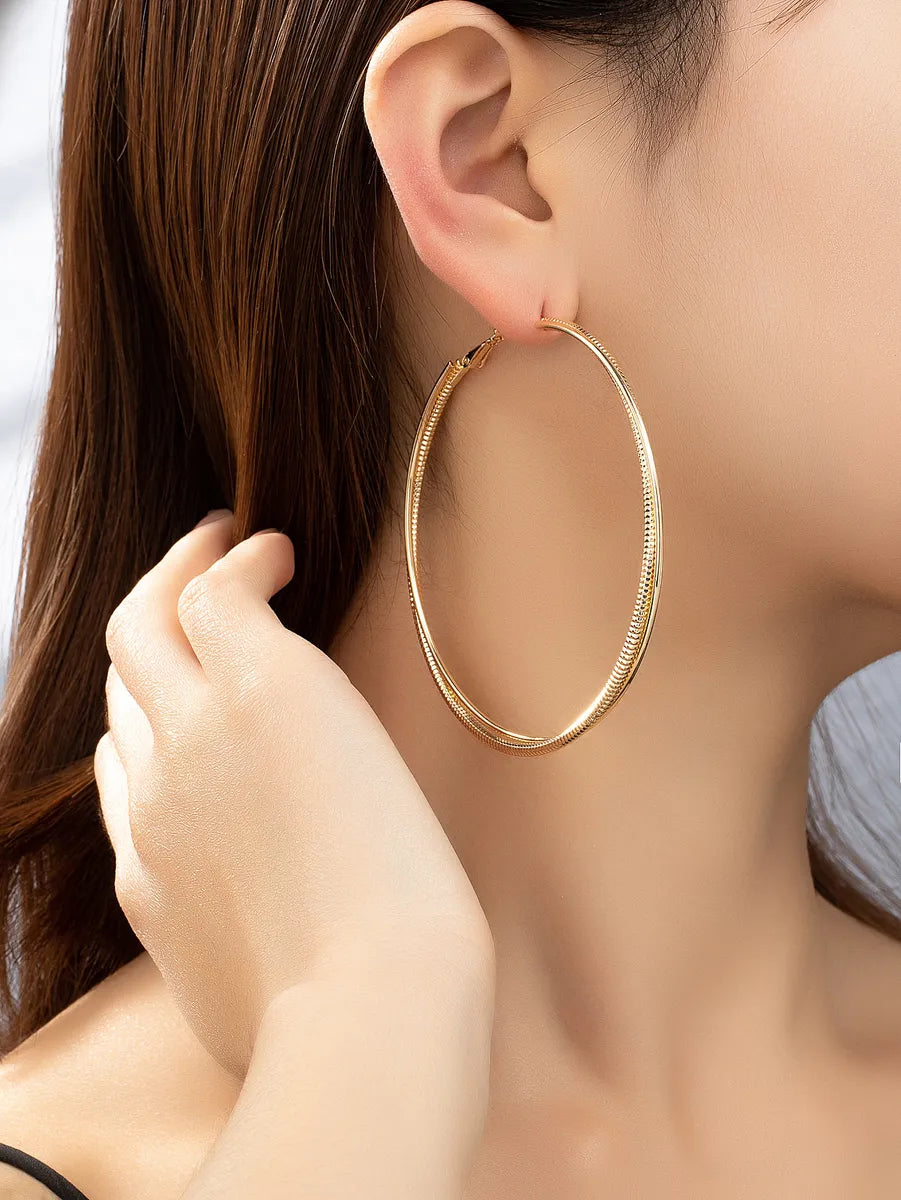 1 Pair Exaggerated Simple Style Geometric Plating Iron Hoop Earrings