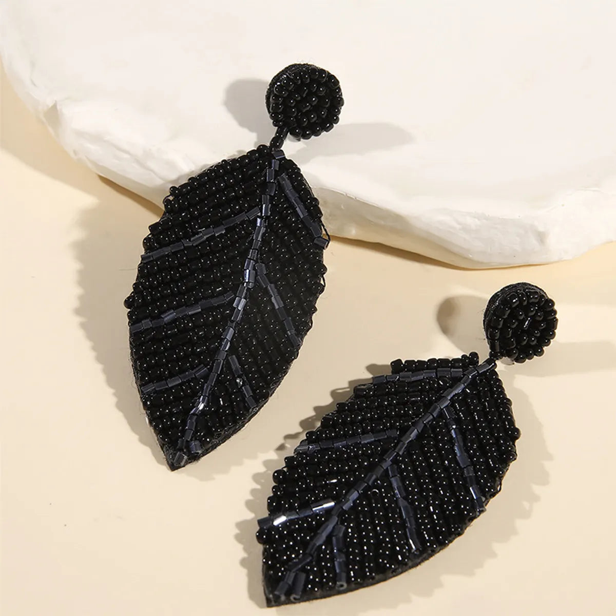 1 Pair Exaggerated Simple Style Leaf Arylic Drop Earrings