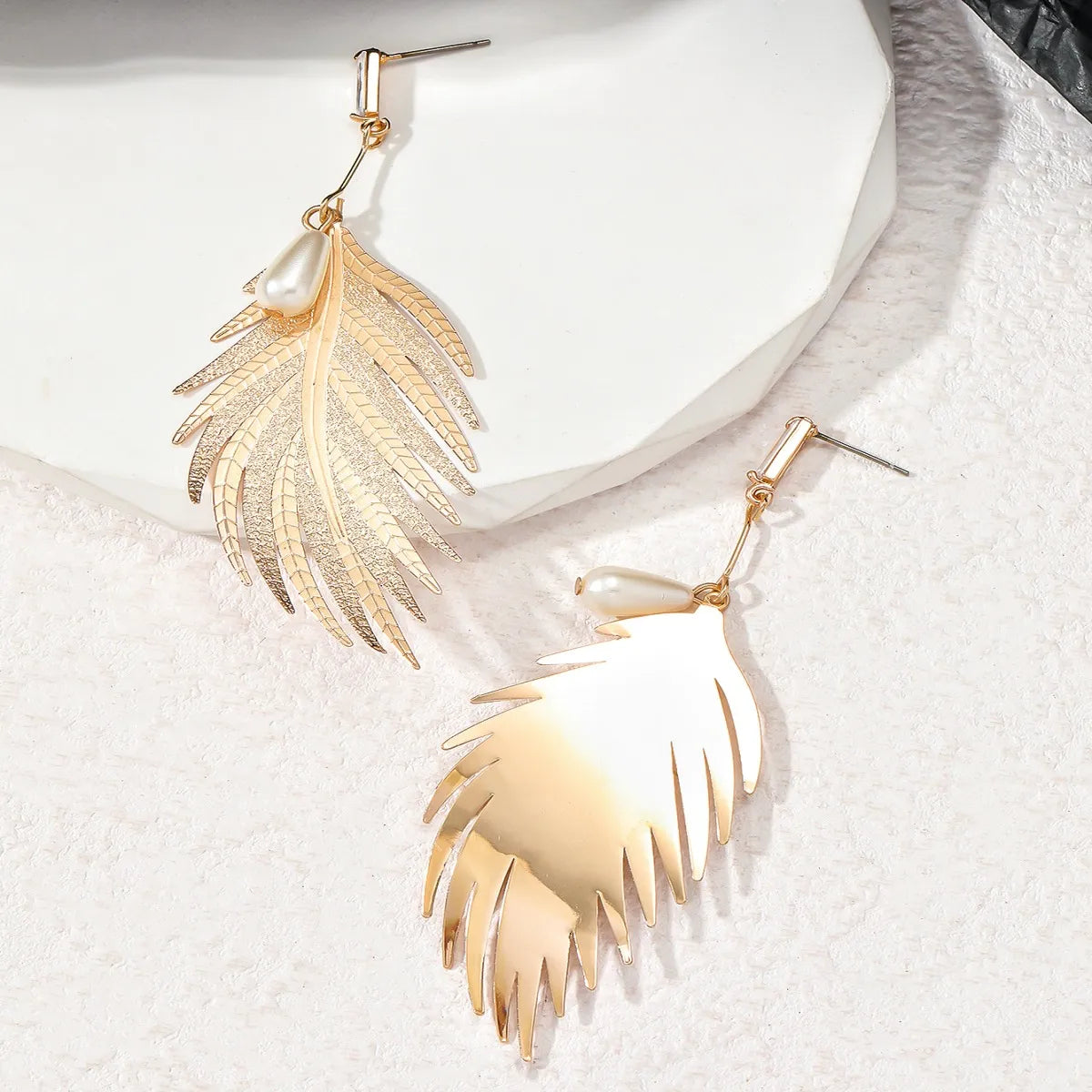 1 Pair Exaggerated Simple Style Leaf Plating Alloy Drop Earrings