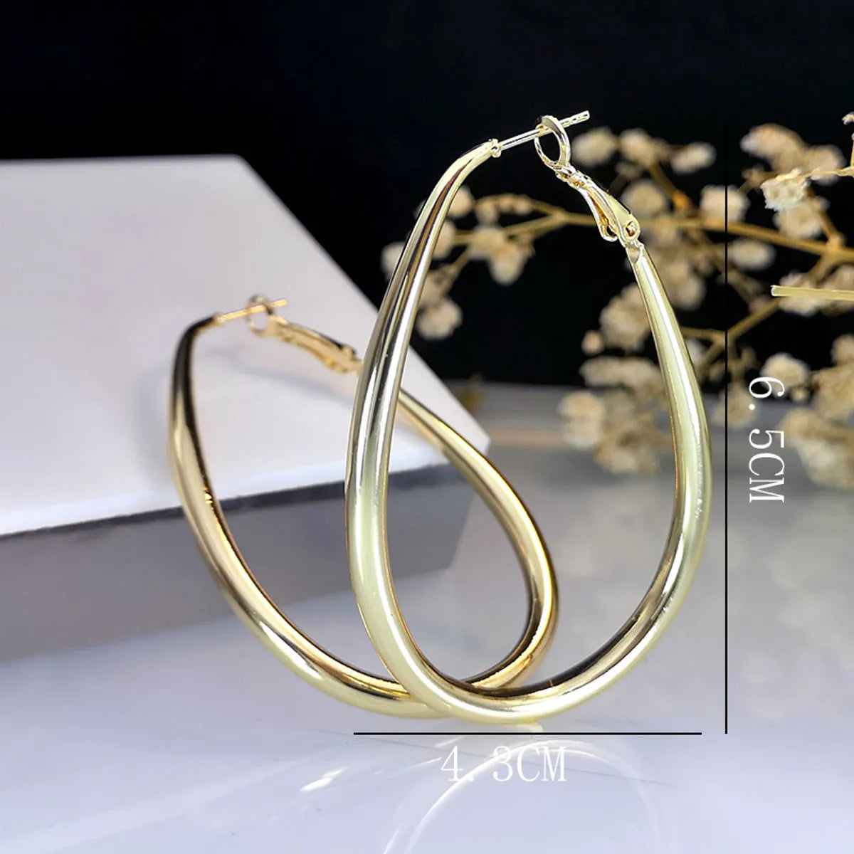 1 Pair Exaggerated Simple Style Oval Plating Copper Gold Plated Hoop Earrings