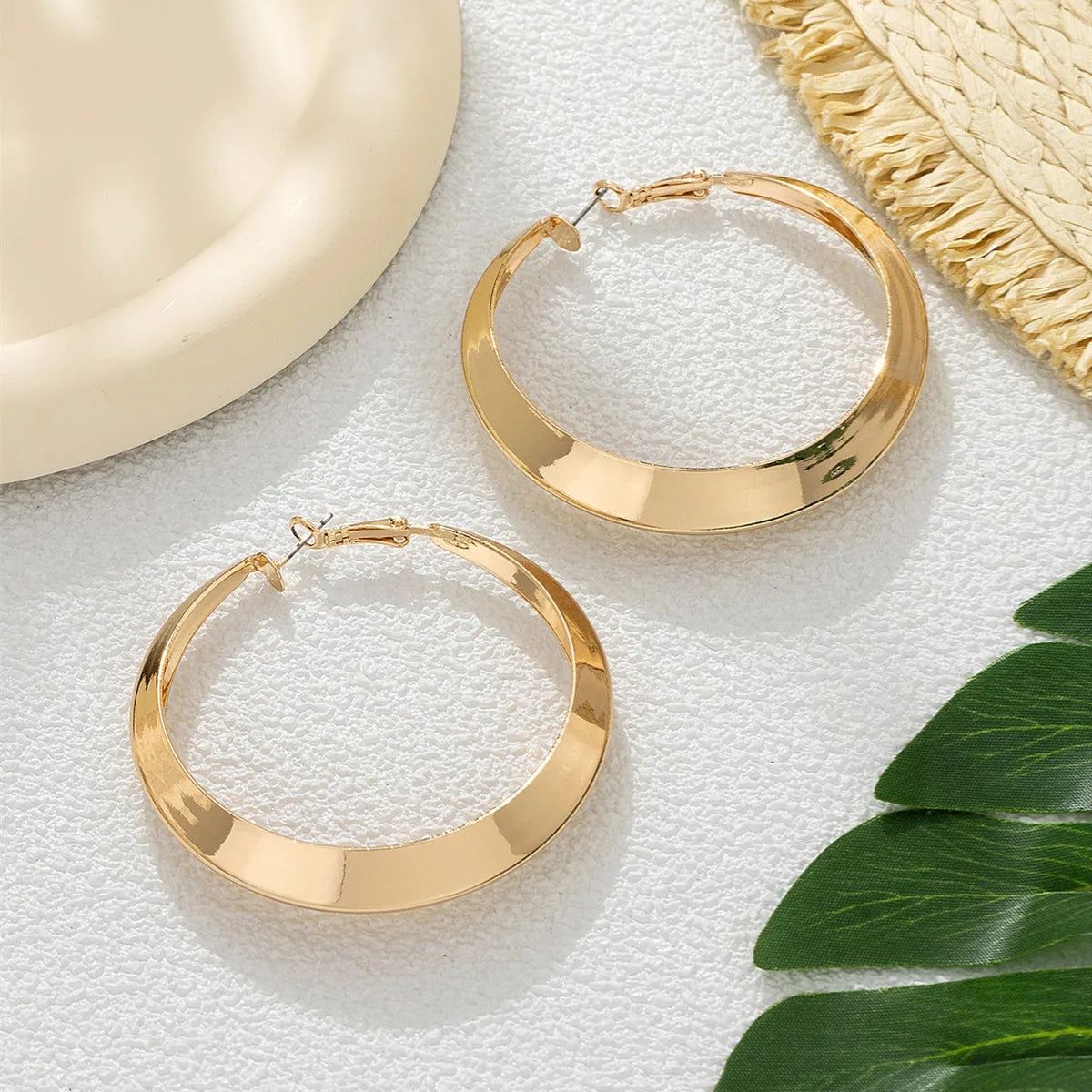 1 Pair Exaggerated Simple Style Round Plating Iron Hoop Earrings