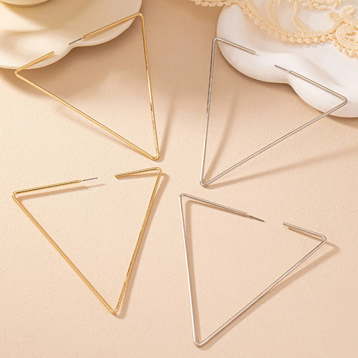 1 Pair Exaggerated Simple Style Triangle Iron Zinc Alloy Ear Studs