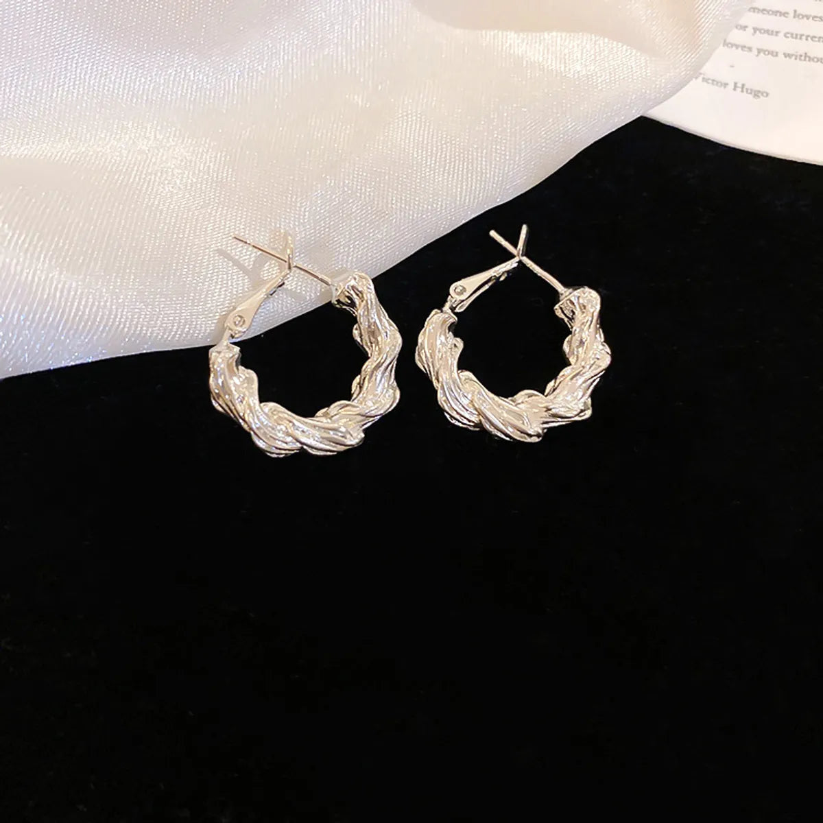 1 Pair Exaggerated Solid Color Plating Alloy Earrings