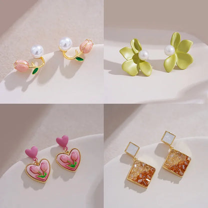 1 Pair Fairy Style Sweet C Shape Heart Shape Flower Imitation Pearl Alloy Earrings