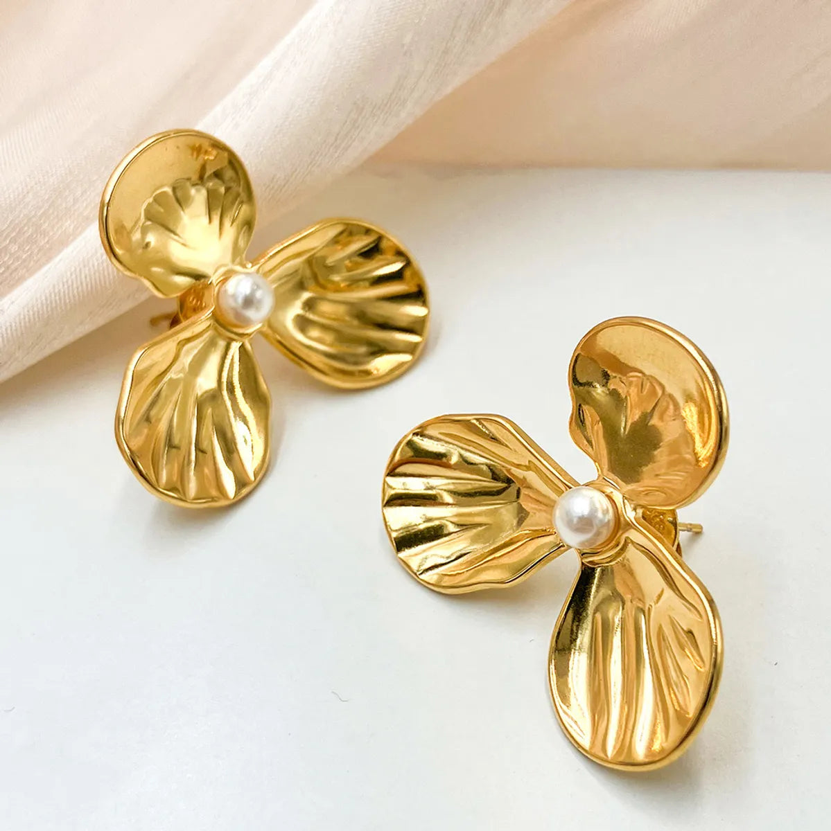 1 Pair Fairy Style Sweet Korean Style Round Flower Lotus Leaf HD-18918 Inlay 304 Stainless Steel Rhinestones Gold Plated Ear Studs