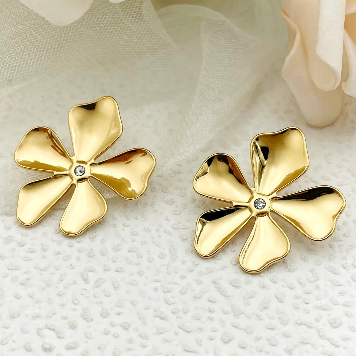 1 Pair Fairy Style Sweet Korean Style Round Flower Lotus Leaf HD-18918 Inlay 304 Stainless Steel Rhinestones Gold Plated Ear Studs