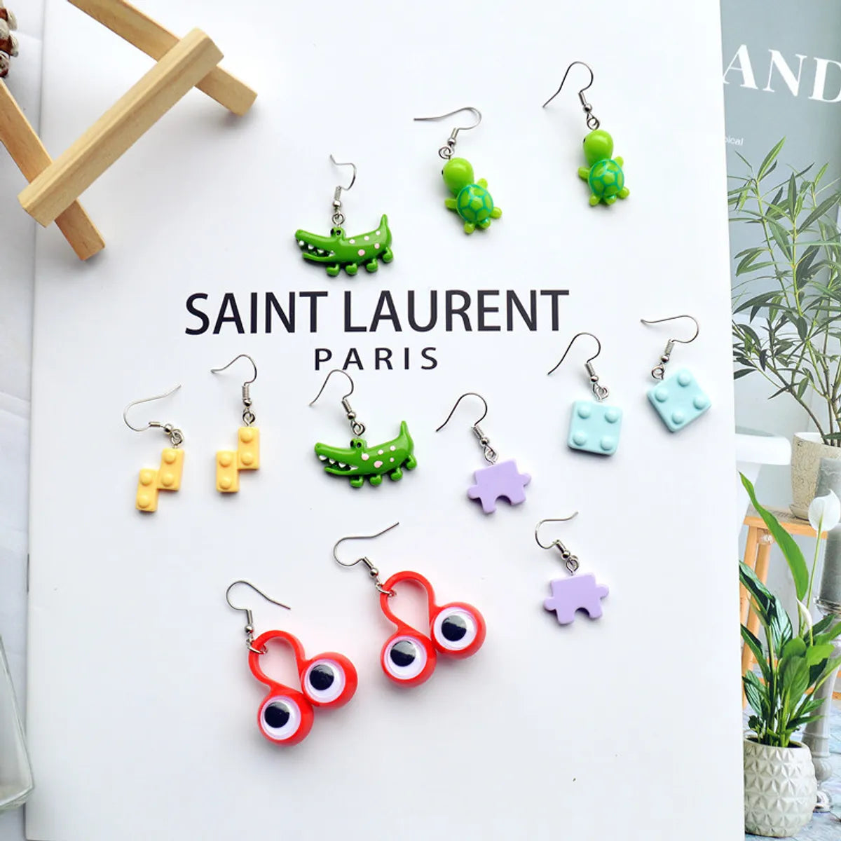 1 Pair Fashion Animal Jigsaw Arylic Women's Drop Earrings