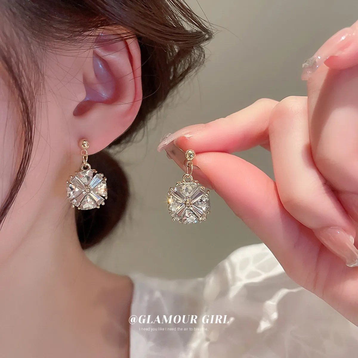 1 Pair Fashion Bow Knot Metal Inlay Zircon Women'S Ear Studs