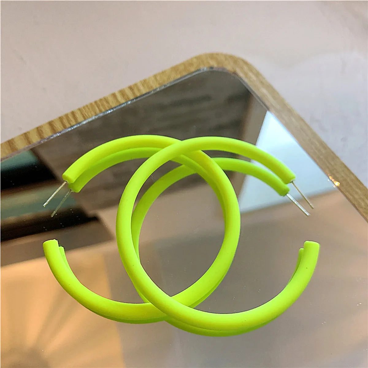 1 Pair Fashion C Shape Solid Color Arylic Ear Studs