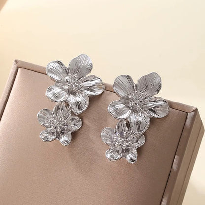 1 Pair Fashion Flower Alloy Drop Earrings