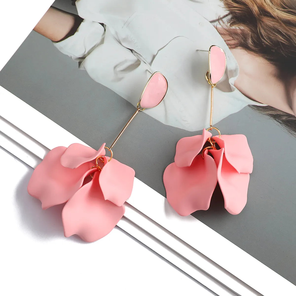 1 Pair Fashion Flower Plating Arylic Drop Earrings