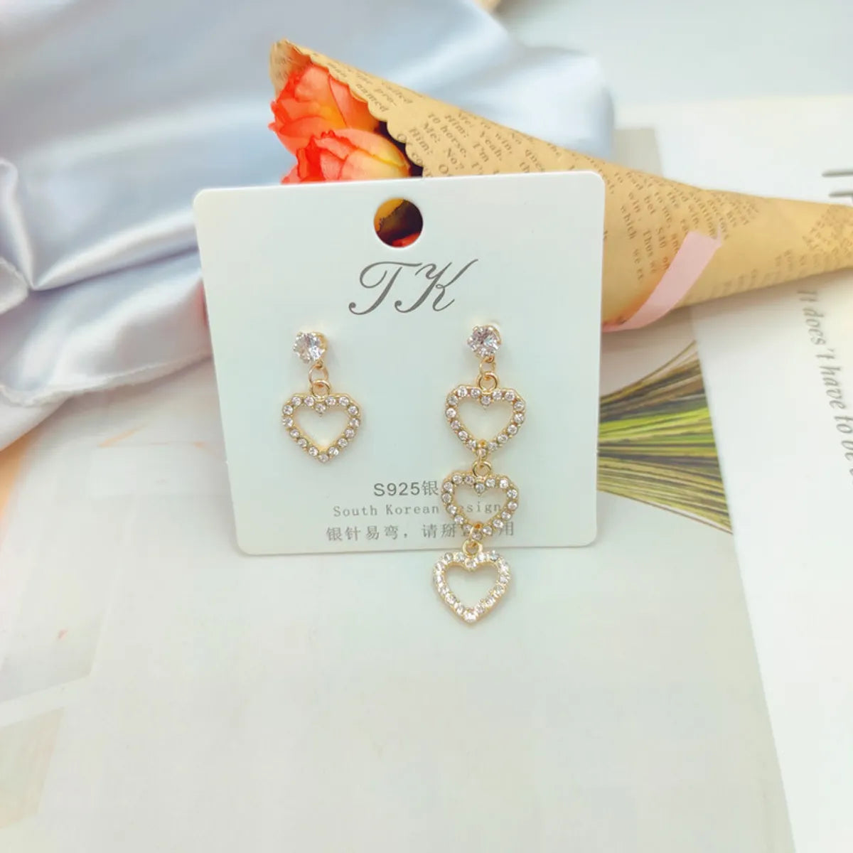 1 Pair Fashion Flower Butterfly Bow Knot Alloy Inlay Artificial Pearls Rhinestones Shell Women'S Earrings