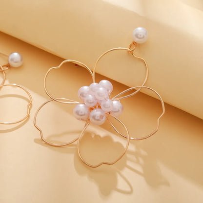 1 Pair Fashion Flower Metal Plating Artificial Pearls Women'S Drop Earrings