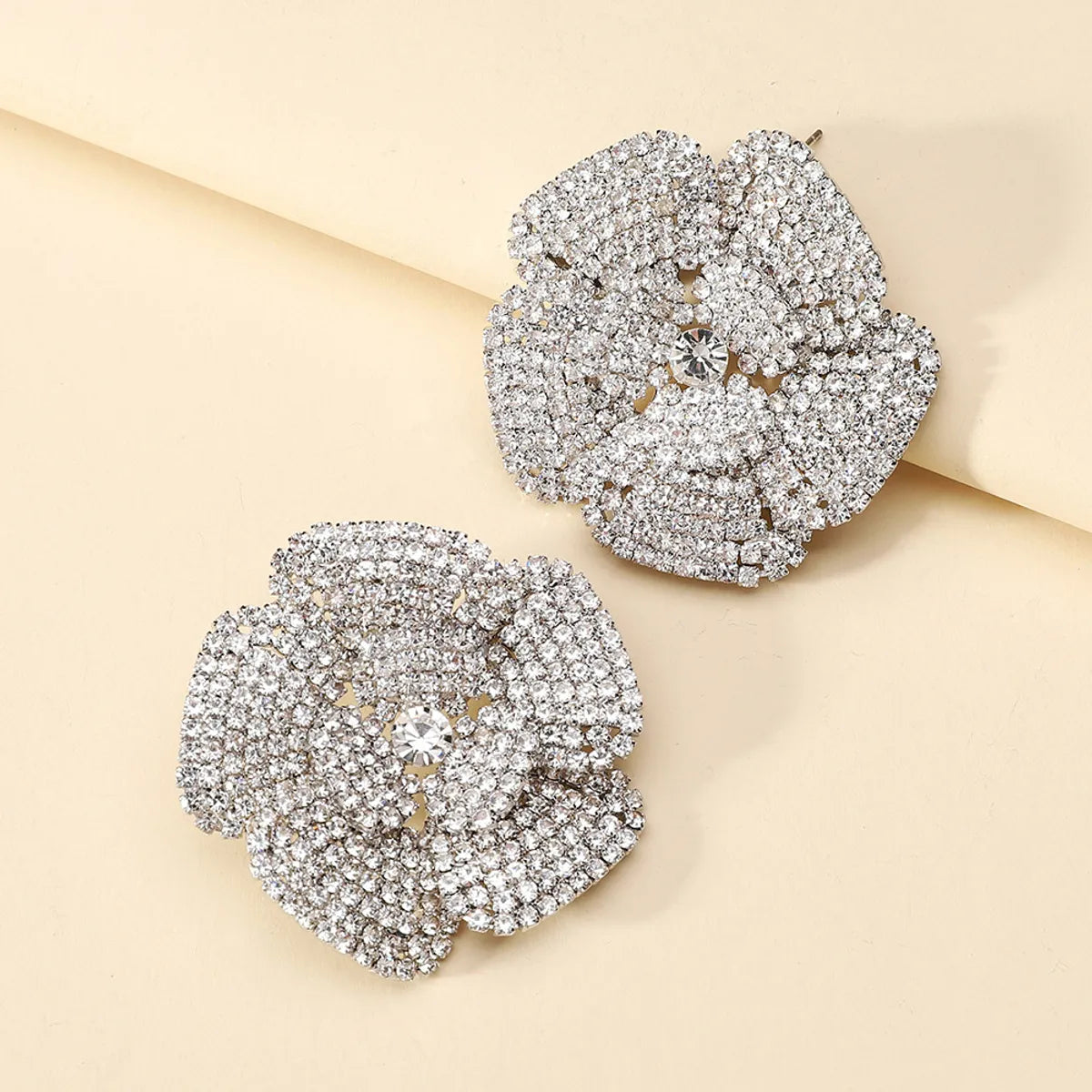 1 Pair Fashion Flower Rhinestone Diamond Women'S Ear Studs