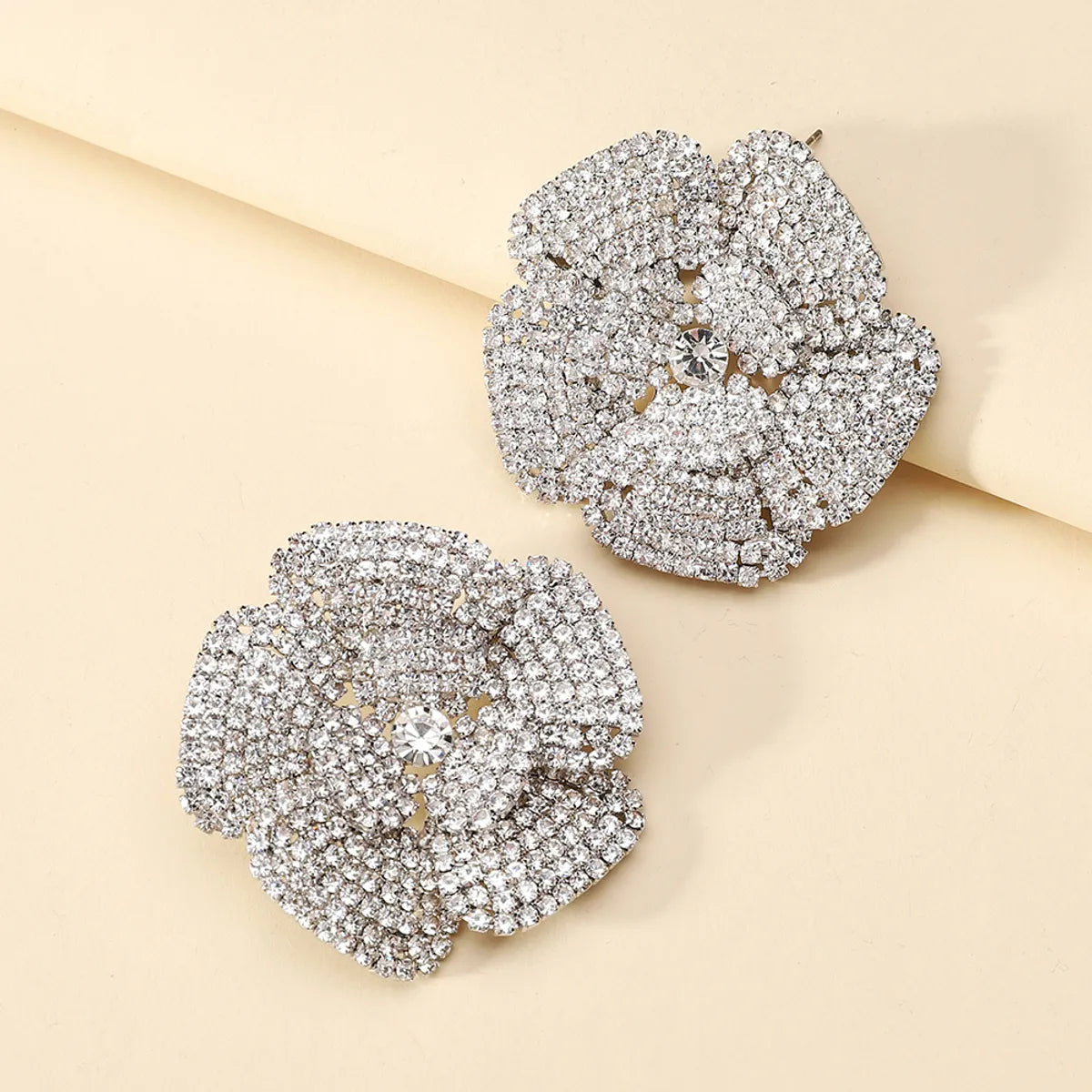 1 Pair Fashion Flower Rhinestone Diamond Women'S Ear Studs