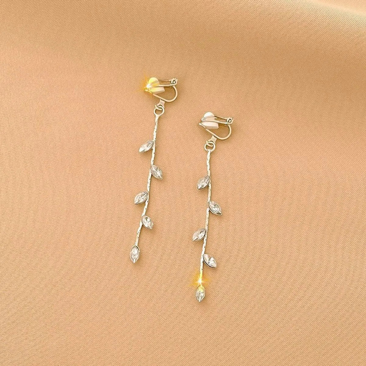 1 Pair Fashion Geometric Alloy Plating Artificial Pearls Rhinestones Women'S Ear Clips