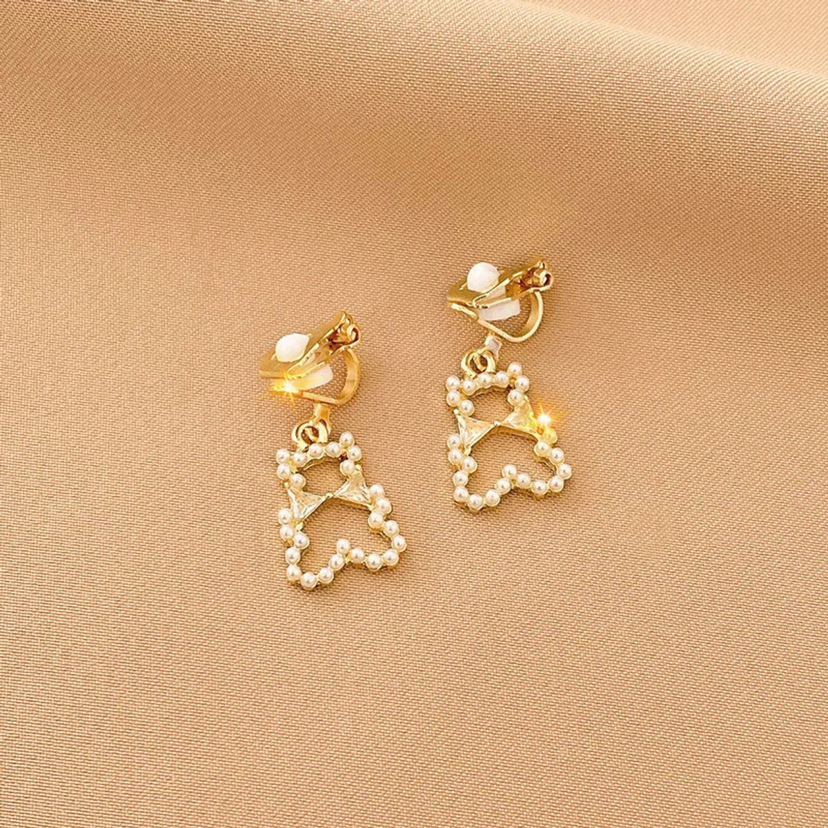 1 Pair Fashion Geometric Alloy Plating Artificial Pearls Rhinestones Women'S Ear Clips