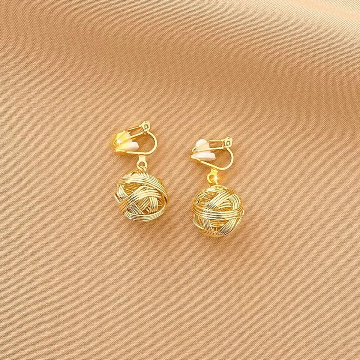 1 Pair Fashion Geometric Alloy Plating Artificial Pearls Rhinestones Women'S Ear Clips