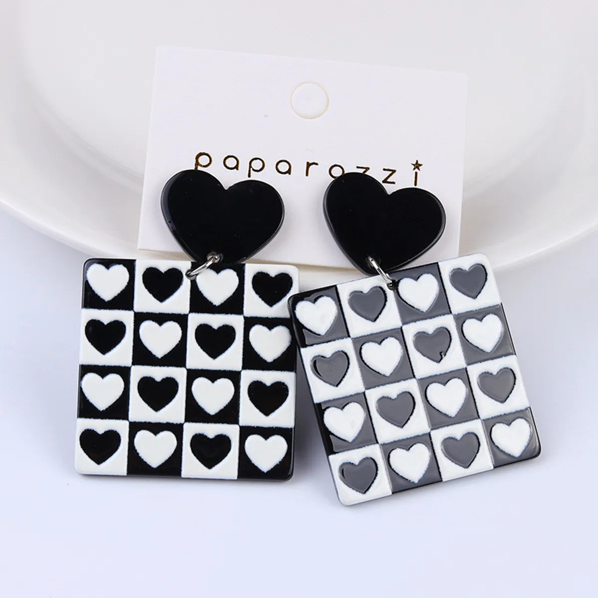 1 Pair Fashion Geometric Heart Shape Arylic Women's Earrings