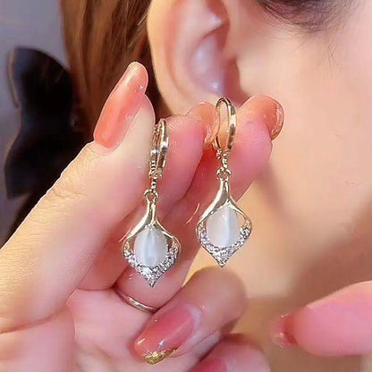 1 Pair Fashion Geometric Metal Inlay Rhinestones Opal Women'S Drop Earrings