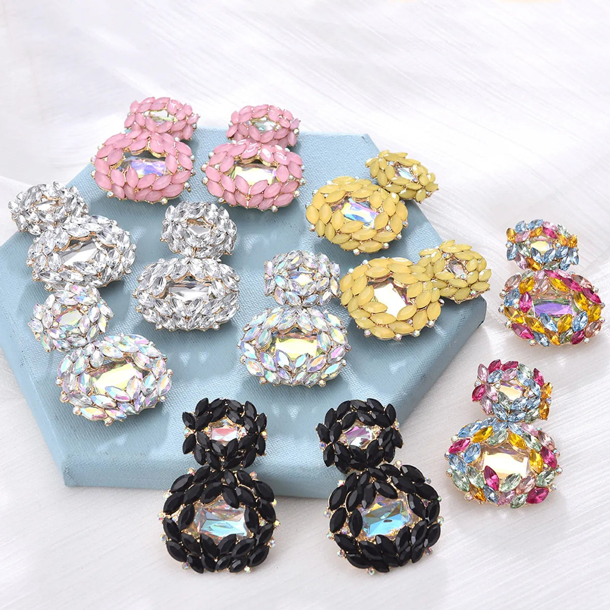 1 Pair Fashion Geometric Rhinestone Women's Drop Earrings