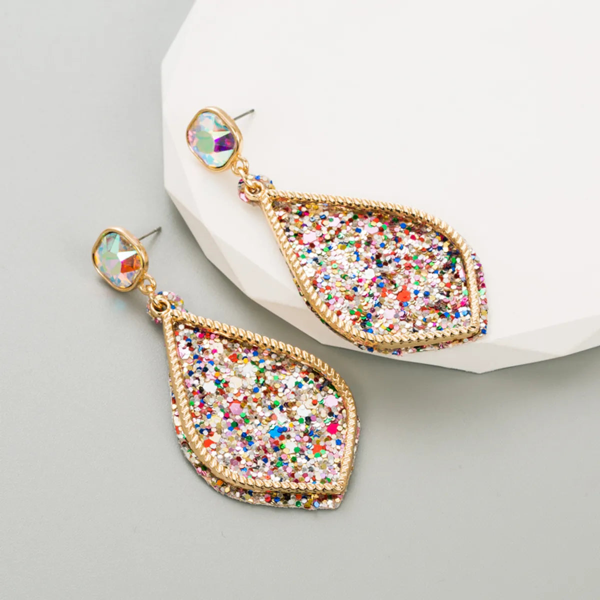 1 Pair Fashion Geometric Sequin Pu Leather Alloy Plating Glass Gold Plated Women's Earrings