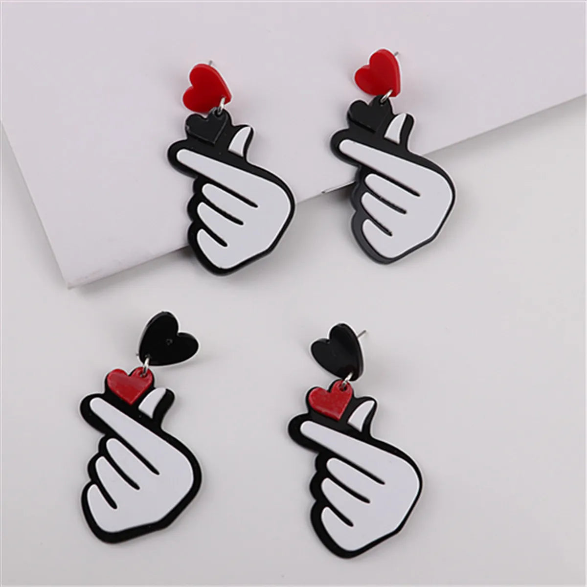 1 Pair Fashion Heart Shape Arylic Patchwork Women's Drop Earrings