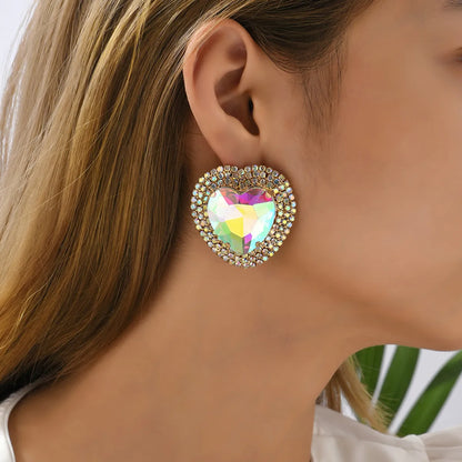 1 Pair Fashion Heart Shape Metal Inlay Rhinestones Women'S Ear Studs