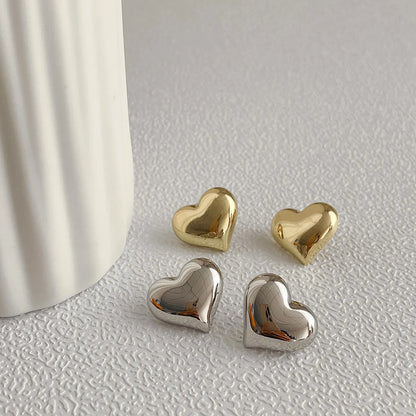 1 Pair Fashion Heart Shape Metal Plating Women'S Ear Studs