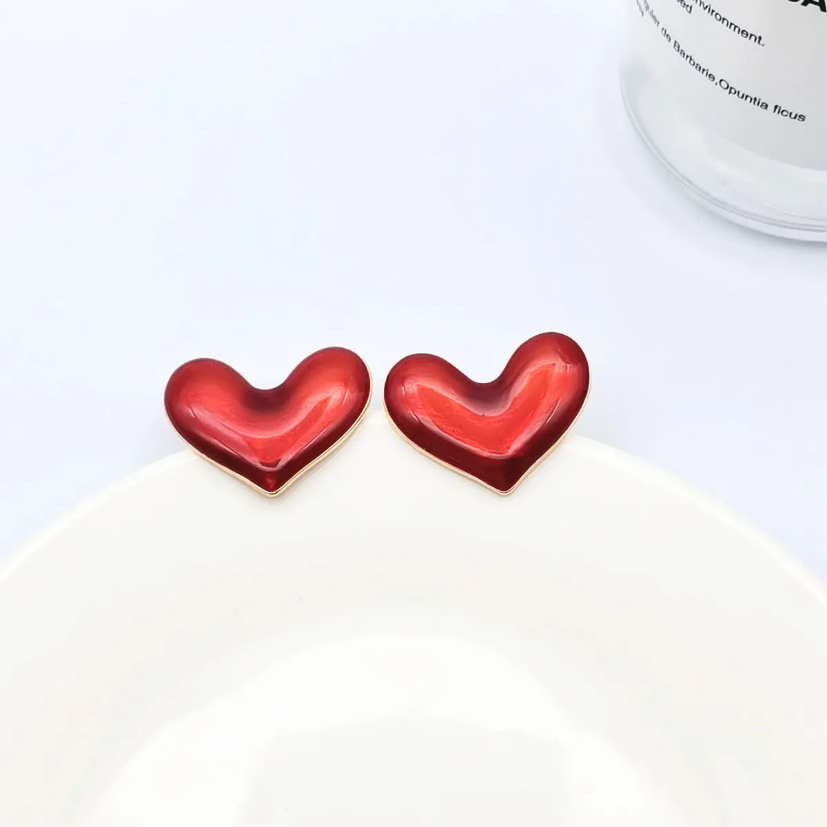 1 Pair Fashion Heart Shape Metal Stoving Varnish Valentine's Day Women's Ear Studs