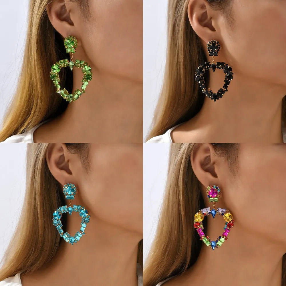 1 Pair Fashion Heart Shape Rhinestone Glass Hollow Out Women'S Chandelier Earrings