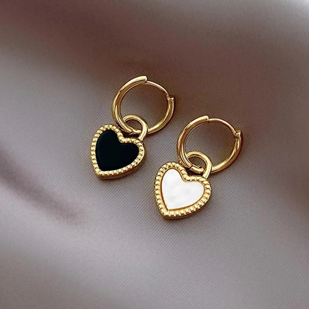 1 Pair Fashion Heart Shape Titanium Steel Plating Drop Earrings