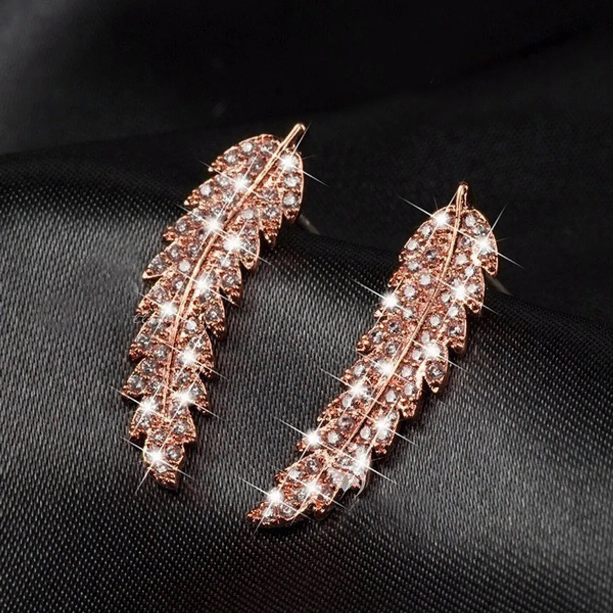 1 Pair Fashion Leaf Alloy Inlaid Zircon Women's Earrings