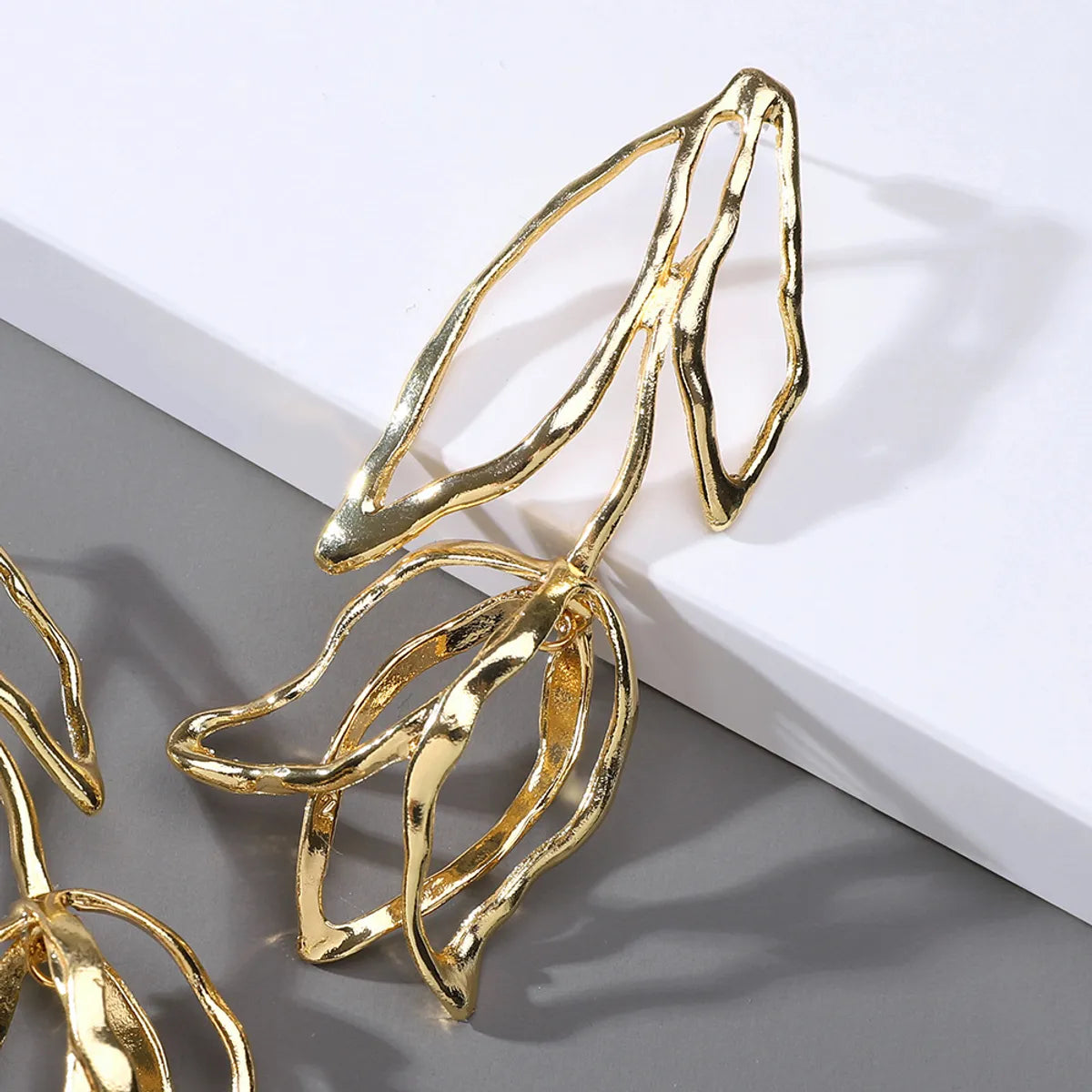 1 Pair Fashion Leaves Metal Plating Gold Plated Women'S Drop Earrings