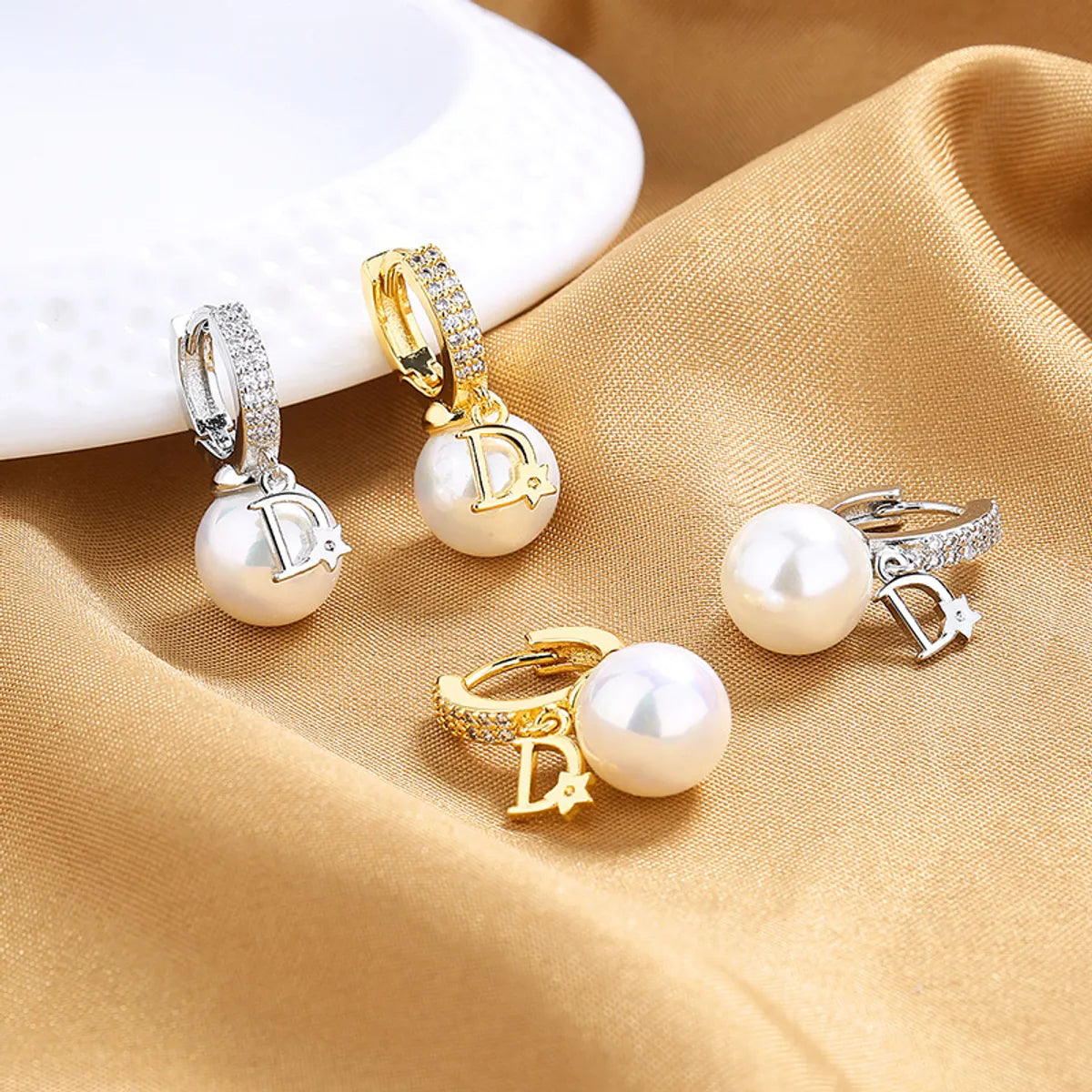 1 Pair Fashion Letter Copper Plating Artificial Pearls Rhinestones Earrings