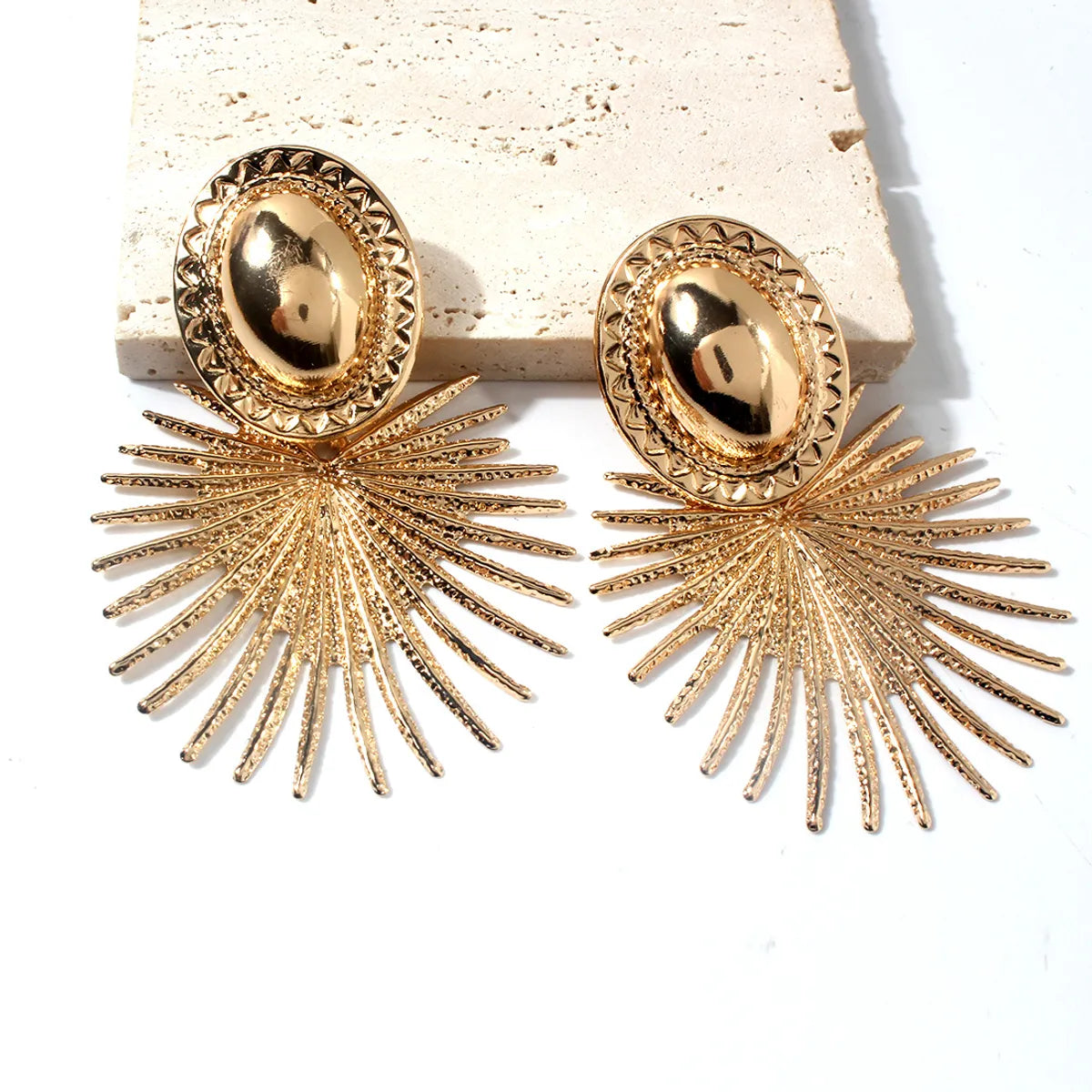 1 Pair Fashion Oval Alloy Metal Drop Earrings