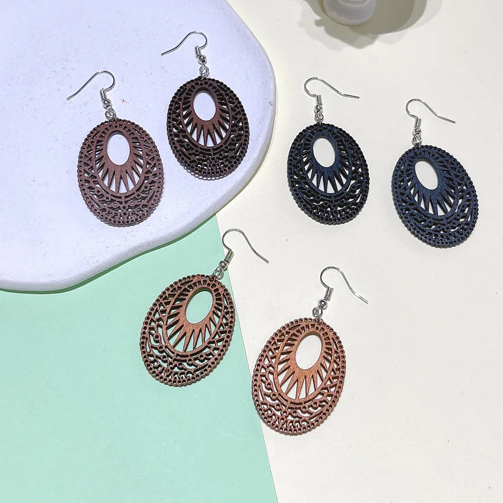 1 Pair Fashion Oval Wood Carving Women'S Drop Earrings