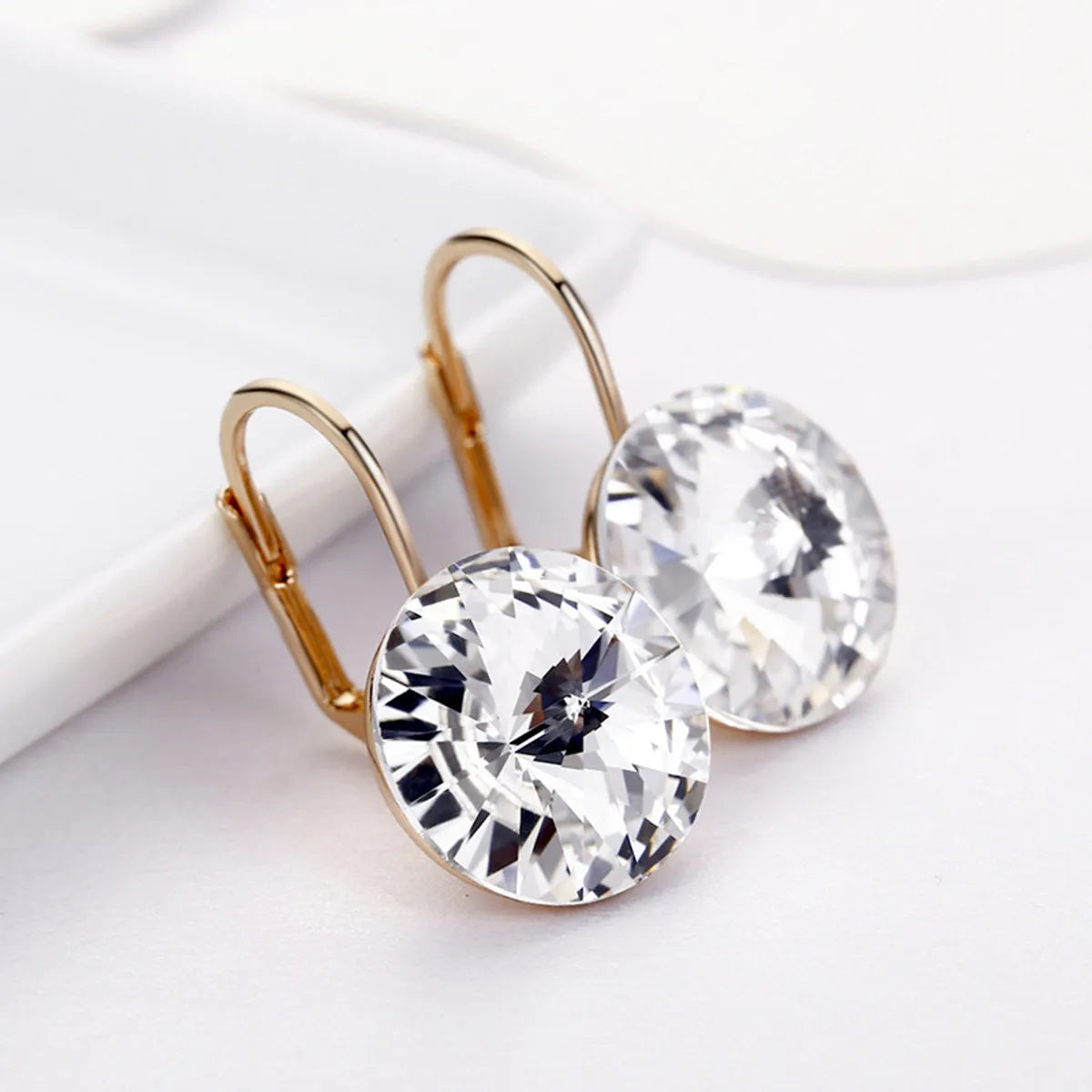 1 Pair Fashion Round Alloy Austrian Crystal Women's Drop Earrings