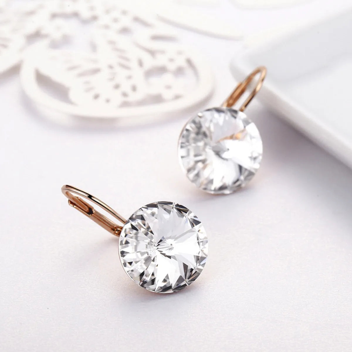 1 Pair Fashion Round Alloy Austrian Crystal Women's Drop Earrings