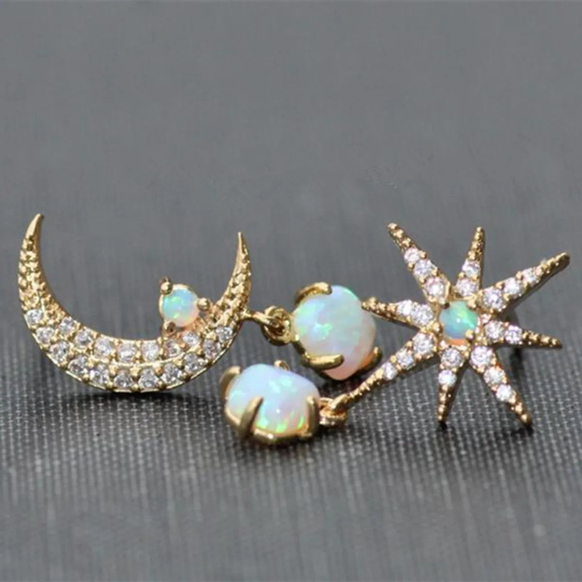 1 Pair Fashion Star Moon Alloy Asymmetrical Plating Inlay Opal Zircon Women'S Drop Earrings